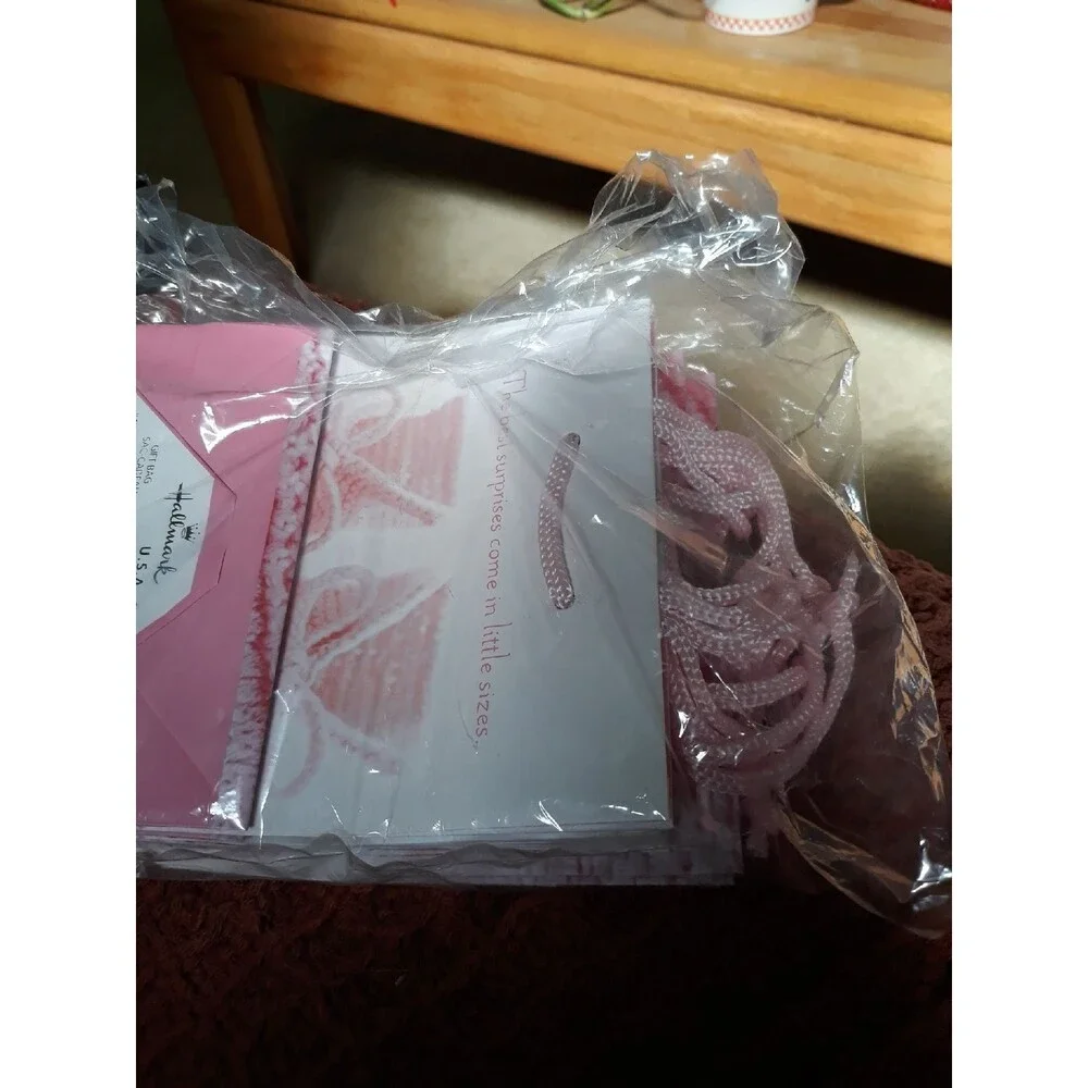 Halmark Gift Bags 12pcs Baby Booties Design